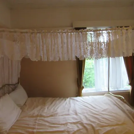 Гостьовий будинок Sheriden House 2*